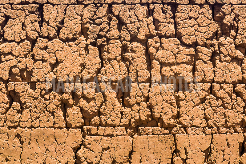 Tamboo, adobe wall