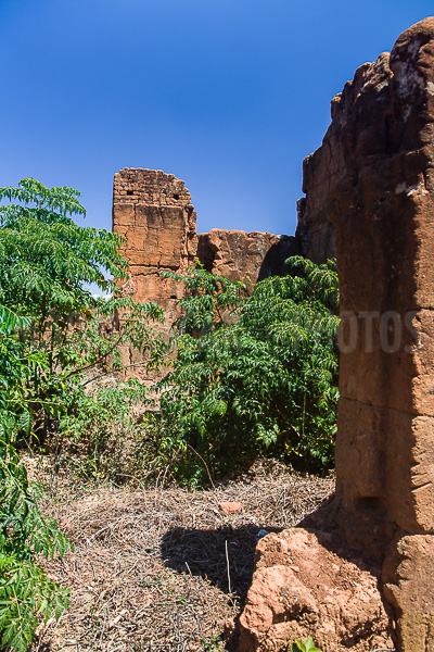 Ruin of house in rammed earth