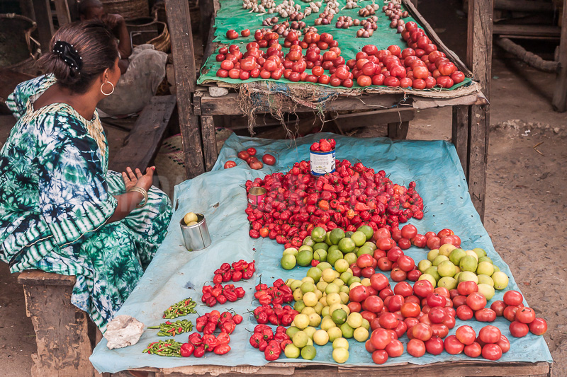 Sale of vegetables at the market, Ambilobe